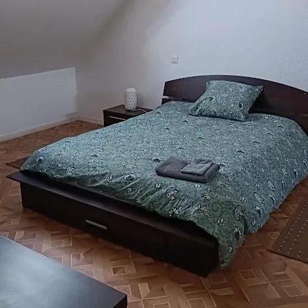 Pétale Hébergement de vacances Bourg-le-Roi